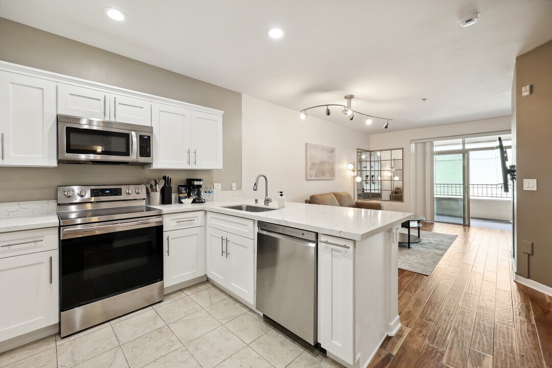 1501 Front St, Unit 530 in San Diego, CA - Building Photo