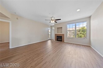 5855 Valley Dr in North Las Vegas, NV - Building Photo - Building Photo