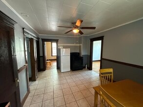72 Paul St, Unit 2 in East Haven, CT - Building Photo - Building Photo