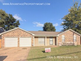 2906 S Mendenhall Rd in Memphis, TN - Building Photo