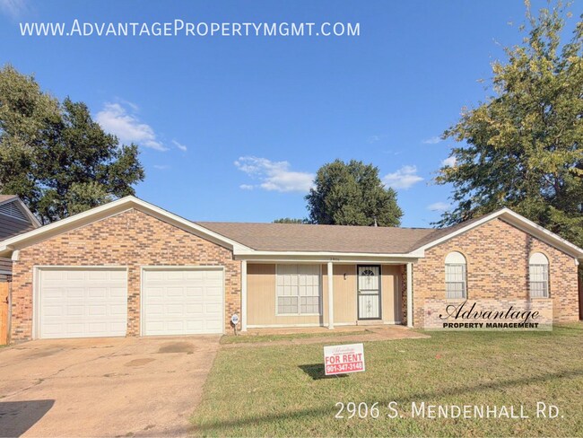 property at 2906 S Mendenhall Rd