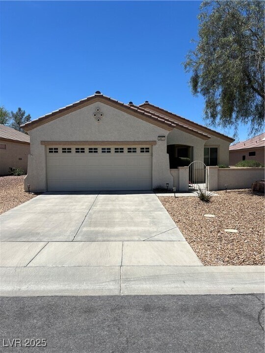 2871 Goldcreek St in Henderson, NV - Building Photo