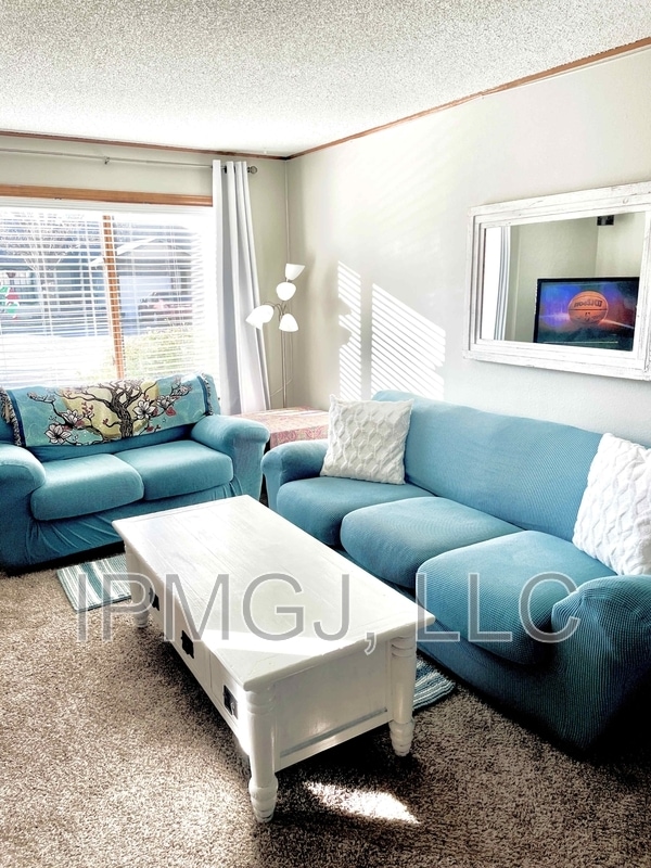 1305 Wellington Ct in Grand Junction, CO - Building Photo - Building Photo