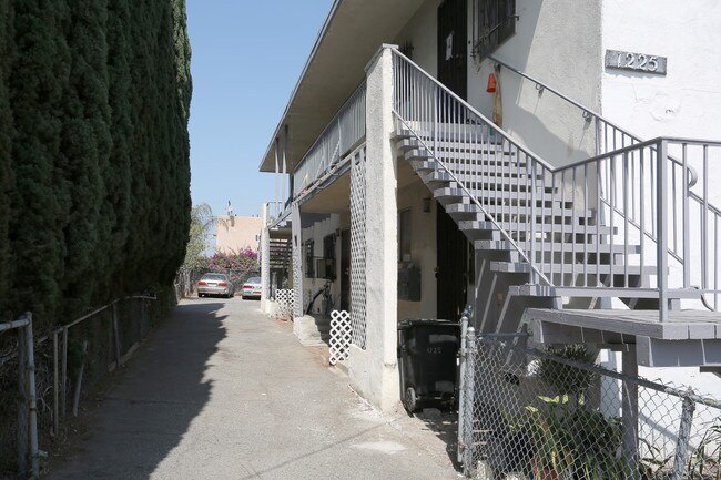 1225 Fedora St in Los Angeles, CA - Building Photo - Building Photo