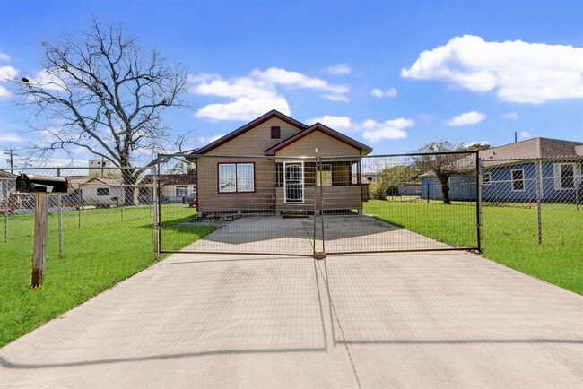property at 809 4th St N