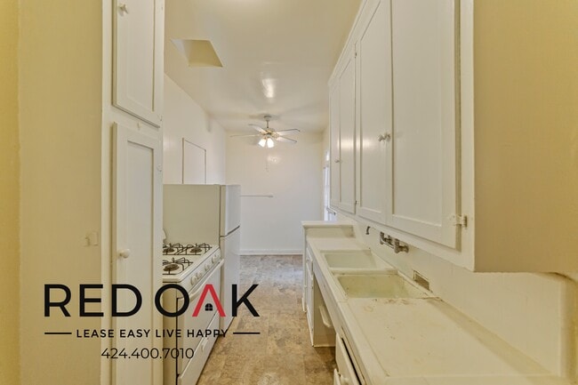 665 Cochran Ave in Los Angeles, CA - Building Photo - Building Photo