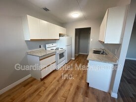 525 Ford St N in Thunder Bay, ON - Building Photo