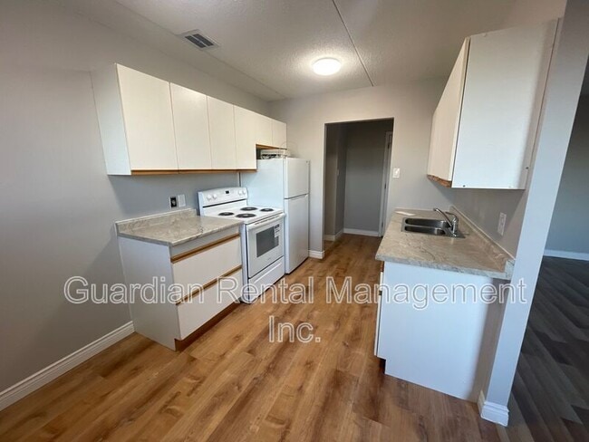 property at 525 Ford St N