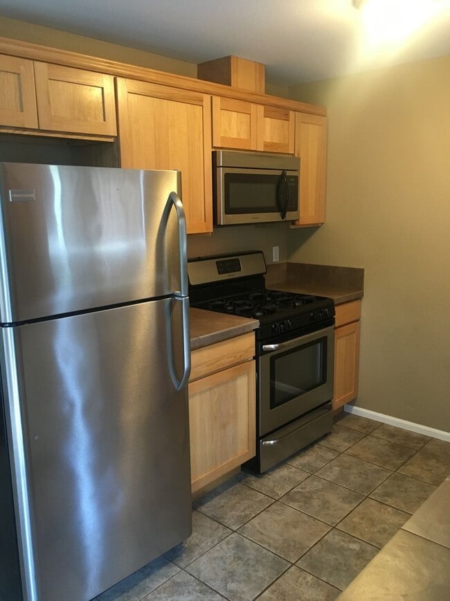 2204 Wildflower Way in Bellingham, WA - Building Photo - Building Photo