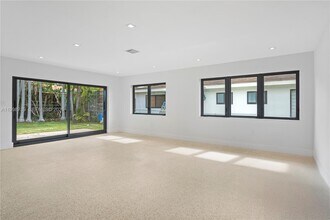 2345 SW 23rd Terrace in Miami, FL - Building Photo - Building Photo