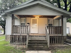 229 Foster Ave in Rockford, IL - Building Photo - Building Photo