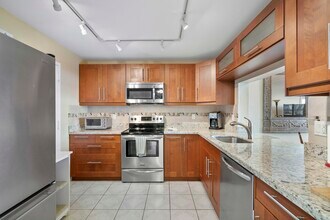 1160 N Federal Hwy in Fort Lauderdale, FL - Building Photo - Building Photo