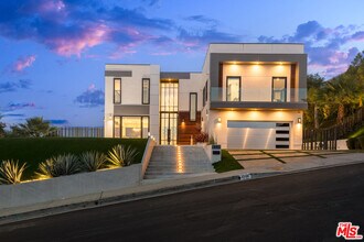 4338 Gayle Dr in Los Angeles, CA - Building Photo - Building Photo