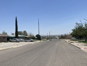 3905 Olympic Ave in El Paso, TX - Building Photo - Building Photo