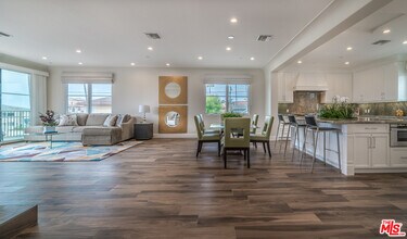 810 S Catalina Ave in Redondo Beach, CA - Building Photo - Building Photo