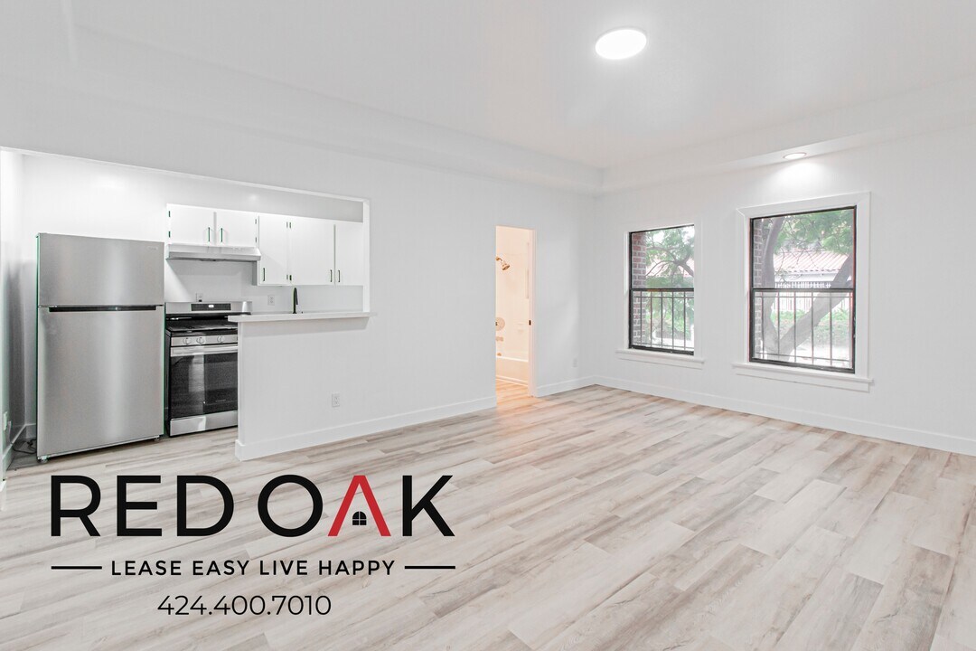 901 S Ardmore Ave in Los Angeles, CA - Building Photo