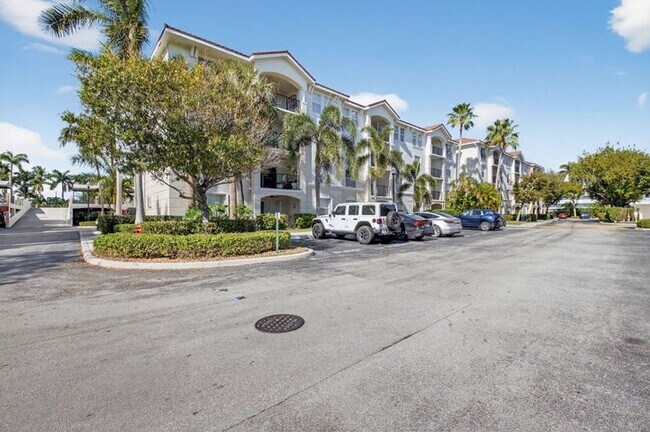 3421 Tuscany Way, Unit 3421 in Boynton Beach, FL - Foto de edificio - Building Photo
