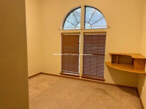 1109 N 47th St in McAllen, TX - Foto de edificio - Building Photo