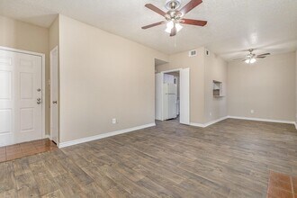 3615 W Northgate Dr, Unit 2307 in Irving, TX - Building Photo - Building Photo