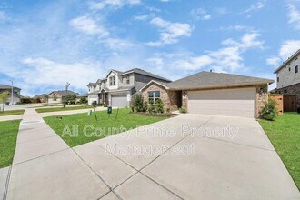 13318 Villa Sola Dr in Texas City, TX - Building Photo - Building Photo