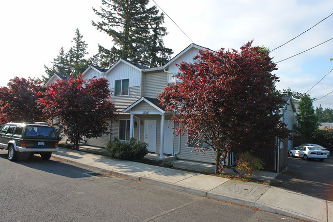 12008 SE Pine St in Portland, OR - Building Photo - Building Photo