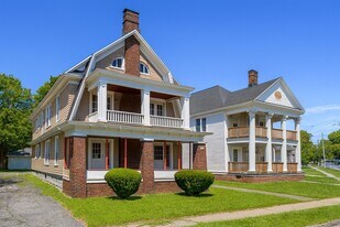 713 Onondaga Ave in Syracuse, NY - Building Photo