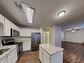 2130 Summer Breeze Way in Greenwood, IN - Building Photo - Building Photo