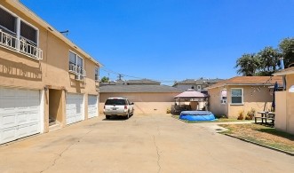 237 N 7th St in Montebello, CA - Foto de edificio - Building Photo