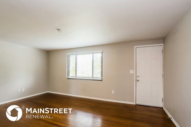 property at 5023 Cougar Loop