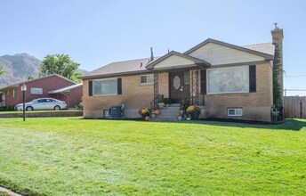 1245 Henderson Dr in Ogden, UT - Building Photo - Building Photo