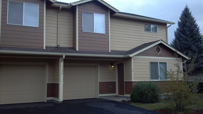 property at 1398 NE Elk Ct