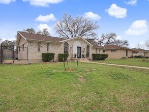 5019 Blanchard Dr in Dallas, TX - Building Photo - Building Photo