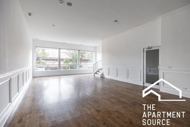 1008 W Lake St in Chicago, IL - Building Photo - Building Photo