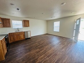 225 E Elm St in Durant, OK - Building Photo - Building Photo