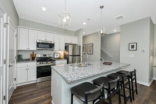 White Pond Reserve in Akron, OH - Building Photo