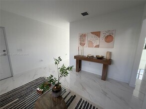 2312 E 4th Ave in Hialeah, FL - Building Photo - Building Photo