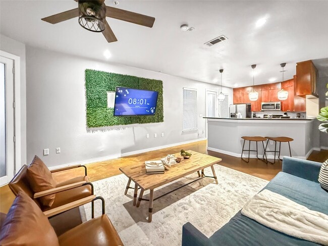 property at 2216 Chenevert St