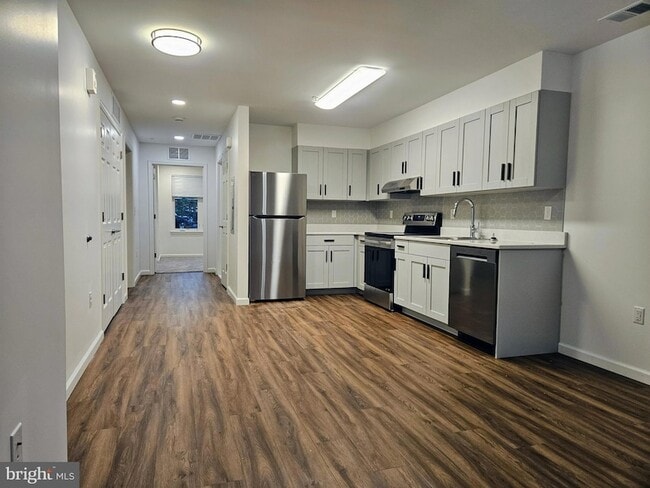 property at 200 Hamilton Ave