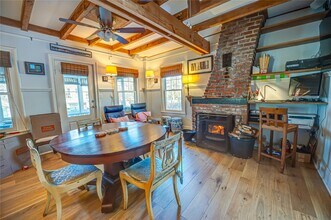 303 E Main St in Port Jefferson, NY - Building Photo - Building Photo