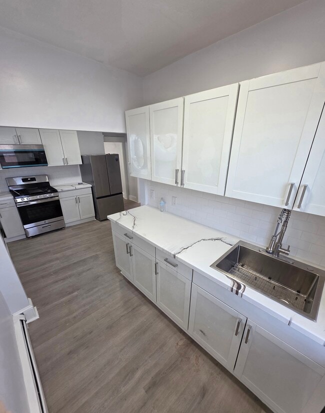 267 New York Ave, Unit Sevond FL