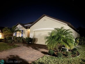 6770 Rumine Cir in Vero Beach, FL - Foto de edificio - Building Photo