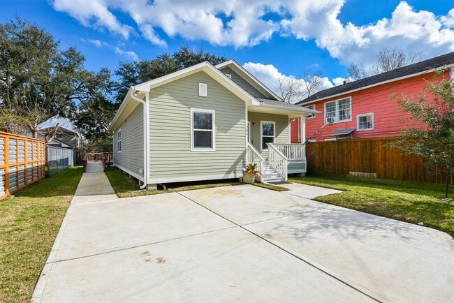 property at 205 De Koven St