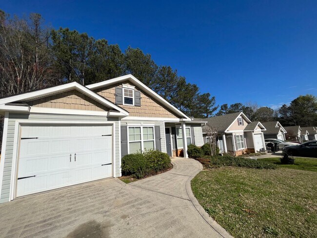 property at 5 Brookstone Dr NW