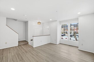 10718 Kitchener Ct in Bowie, MD - Building Photo - Building Photo