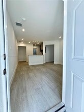 111 NW 7th Ave in Dania Beach, FL - Building Photo - Building Photo