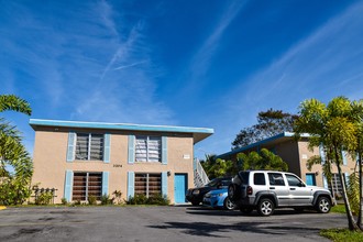 Louisiana Apartments in Fort Pierce, FL - Building Photo - Building Photo