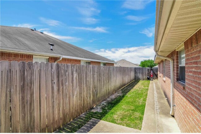 921 Sun Meadow St, Unit 921 Sun Meadow in College Station, TX - Foto de edificio - Building Photo