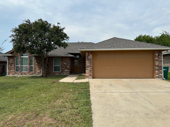 property at 3307 Churchhill Dr