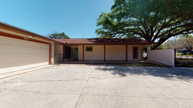 13519 Beltway St in San Antonio, TX - Building Photo - Building Photo