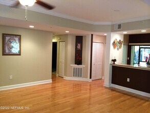 9745 Touchton Rd in Jacksonville, FL - Building Photo - Building Photo